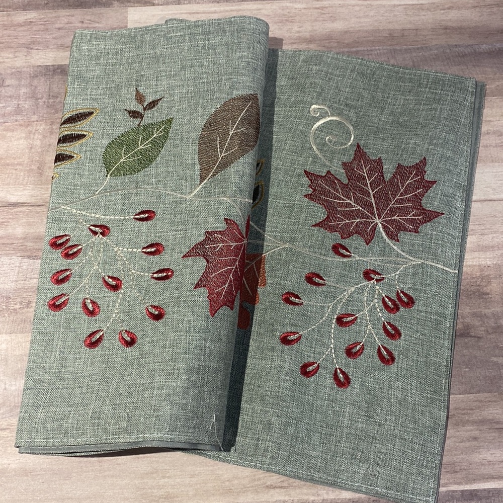 Fall Table Runner - Picture 5 of 5